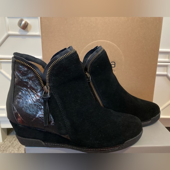 Halsa footwear Dana ankle bootie - Picture 4 of 15